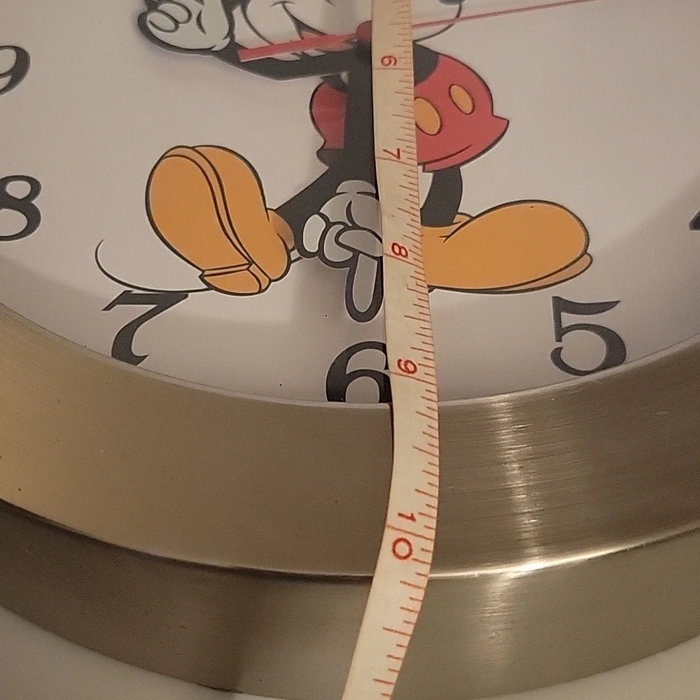 Disney clock for props or to fix.